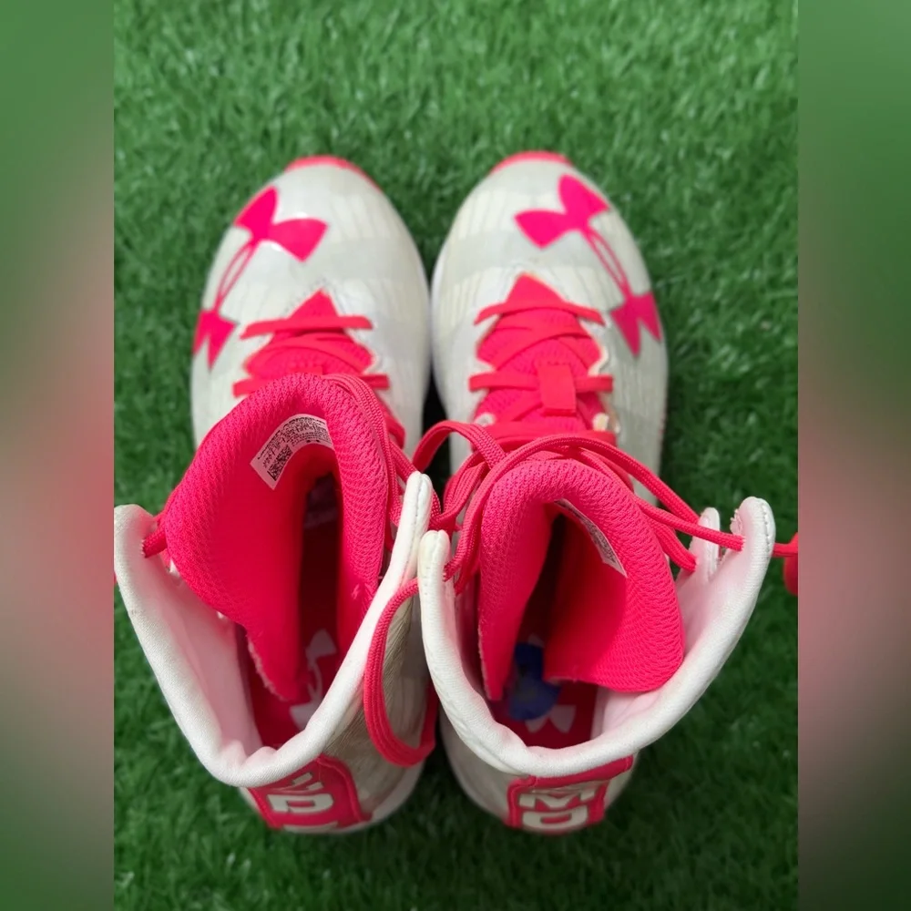 Under Armour Kids Soccer Cleats Size‎ 2.5